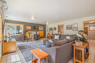 54811 Lonesome Pine Rd, Bend, OR 97707 - Photo 9