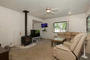 7342 New Hope Rd, Grants Pass, OR 97527 - Photo 5