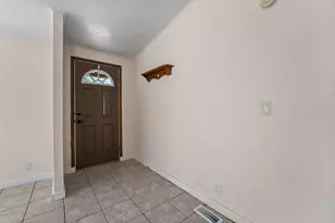 17013 Williams Hwy, Williams, OR 97544 - Photo 5