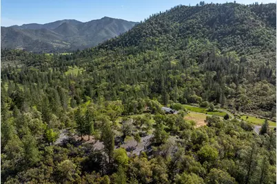 17013 Williams Highway, Williams, OR 97544 - Photo 19