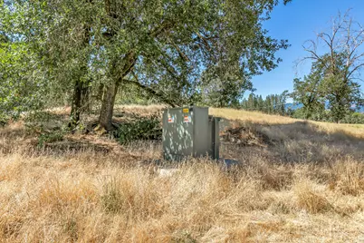 9820 E Evans Creek Road, Rogue River, OR 97537 - Photo 15