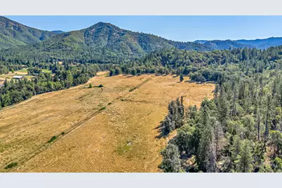 9820 E Evans Creek Road, Rogue River, OR 97537 - Photo 45