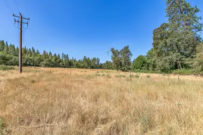 9820 E Evans Creek Road, Rogue River, OR 97537 - Photo 21