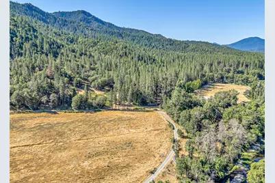 9820 E Evans Creek Road, Rogue River, OR 97537 - Photo 53