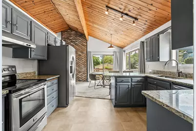 1179 N Main Street, Ashland, OR 97520 - Photo 17