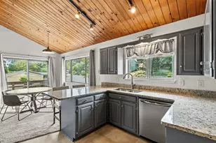 1179 N Main St, Ashland, OR 97520 - Photo 21