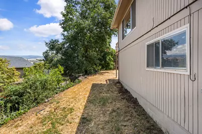 1179 N Main Street, Ashland, OR 97520 - Photo 43