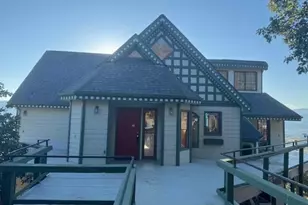 448 Timberlake Dr, Ashland, OR 97520 - Photo 1