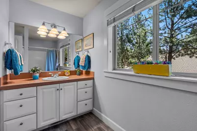 685 E Coyote Springs Road, Sisters, OR 97759 - Photo 29