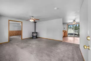 22818 McGrath Rd, Bend, OR 97701 - Photo 7