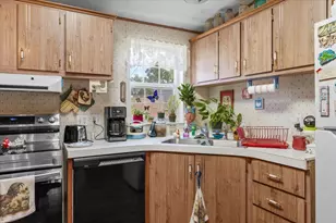 180 Glass Ln, White City, OR 97503 - Photo 7