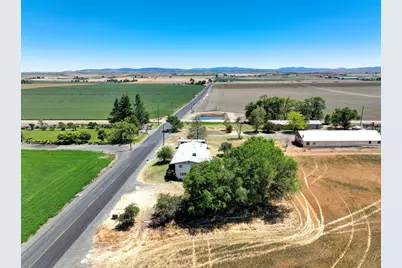 2551 SW Ford Lane, Madras, OR 97741 - Photo 11