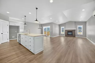 3719 Carlin Drive, Medford, OR 97504 - Photo 9