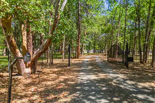 700 Rogue Wood Dr, White City, OR 97503 - Photo 43