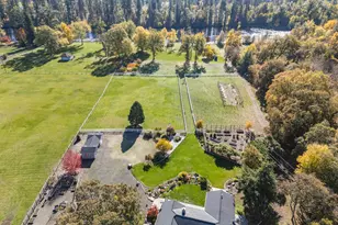 700 Rogue Wood Dr, White City, OR 97503 - Photo 7