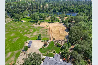 700 Rogue Wood Drive, White City, OR 97503 - Photo 13