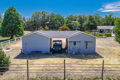 700 Rogue Wood Drive, White City, OR 97503 - Photo 53
