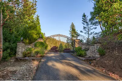 1489 Granite Hill Road, Grants Pass, OR 97526 - Photo 5