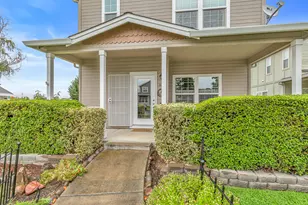 327 Brookhaven Dr, Central Point, OR 97502 - Photo 3