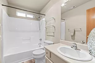 327 Brookhaven Dr, Central Point, OR 97502 - Photo 27