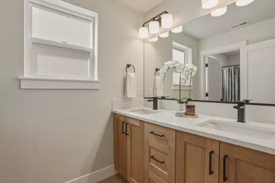 60858 SE Barstow Place, Bend, OR 97702 - Photo 13