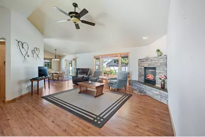 16676 McClintock Place, La Pine, OR 97739 - Photo 11