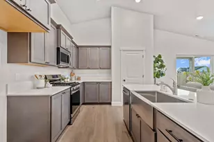 1476 NW Willow Parkway Rd, Madras, OR 97741 - Photo 11