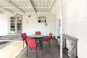 811 NE Clyde Pl, Grants Pass, OR 97526 - Photo 23