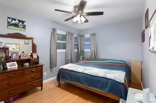 811 NE Clyde Pl, Grants Pass, OR 97526 - Photo 19