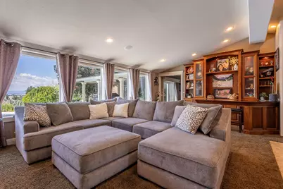 818 Loma Linda Drive, Klamath Falls, OR 97601 - Photo 5