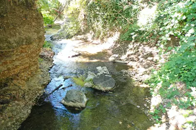 253 SW Central Avenue, Grants Pass, OR 97526 - Photo 7