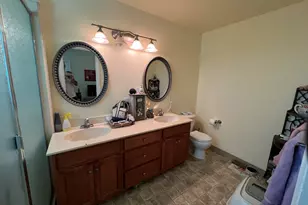 253 SW Central Ave, Grants Pass, OR 97526 - Photo 27