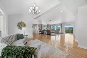 1893 NW Sunview Pl, Grants Pass, OR 97526 - Photo 25