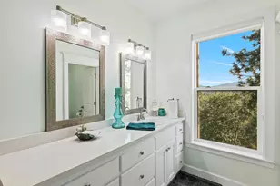 1893 NW Sunview Pl, Grants Pass, OR 97526 - Photo 41