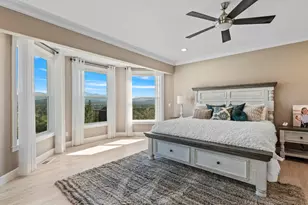 1893 NW Sunview Pl, Grants Pass, OR 97526 - Photo 29