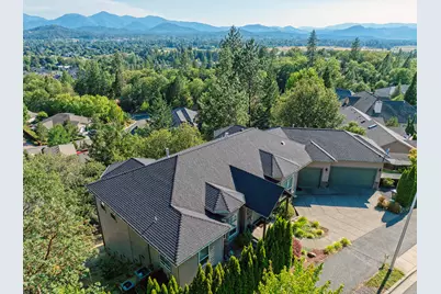1893 NW Sunview Place, Grants Pass, OR 97526 - Photo 45
