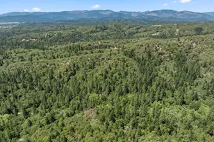 780 Pinecrest Dr, Grants Pass, OR 97526 - Photo 49