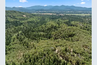 780 Pinecrest Drive, Grants Pass, OR 97526 - Photo 45