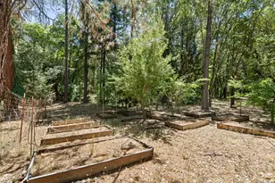 780 Pinecrest Dr, Grants Pass, OR 97526 - Photo 37