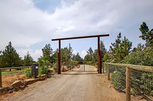 65043 85th St, Bend, OR 97703 - Photo 3