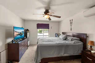 400 W 5th St, Phoenix, OR 97535 - Photo 25