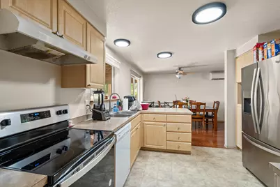 400 W 5th Street, Phoenix, OR 97535 - Photo 7