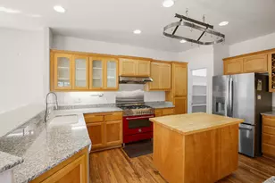 369 Meadow Dr, Ashland, OR 97520 - Photo 9