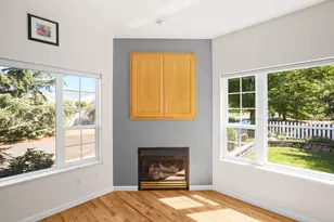 369 Meadow Dr, Ashland, OR 97520 - Photo 5