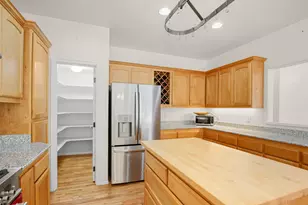 369 Meadow Dr, Ashland, OR 97520 - Photo 11