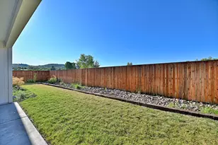 700 Nottingham Terrace, Eagle Point, OR 97524 - Photo 23