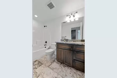 700 Nottingham Terrace, Eagle Point, OR 97524 - Photo 15