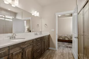 20864 SE Sunniberg Ln, Bend, OR 97702 - Photo 19