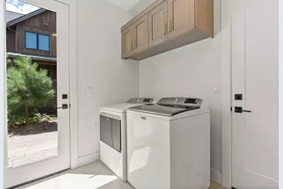 61309 Howe Way, Bend, OR 97702 - Photo 19