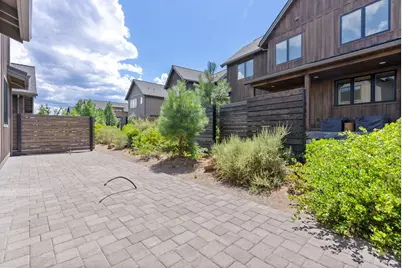 61309 Howe Way, Bend, OR 97702 - Photo 33